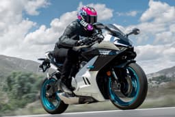 CFMOTO debutta al TT: 675SR-R nella nuova categoria Sportbike