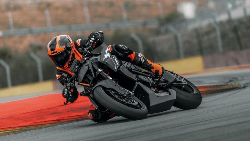 KTM 1390 Super Duke RR Track 2026: l'assalto definitivo alla pista