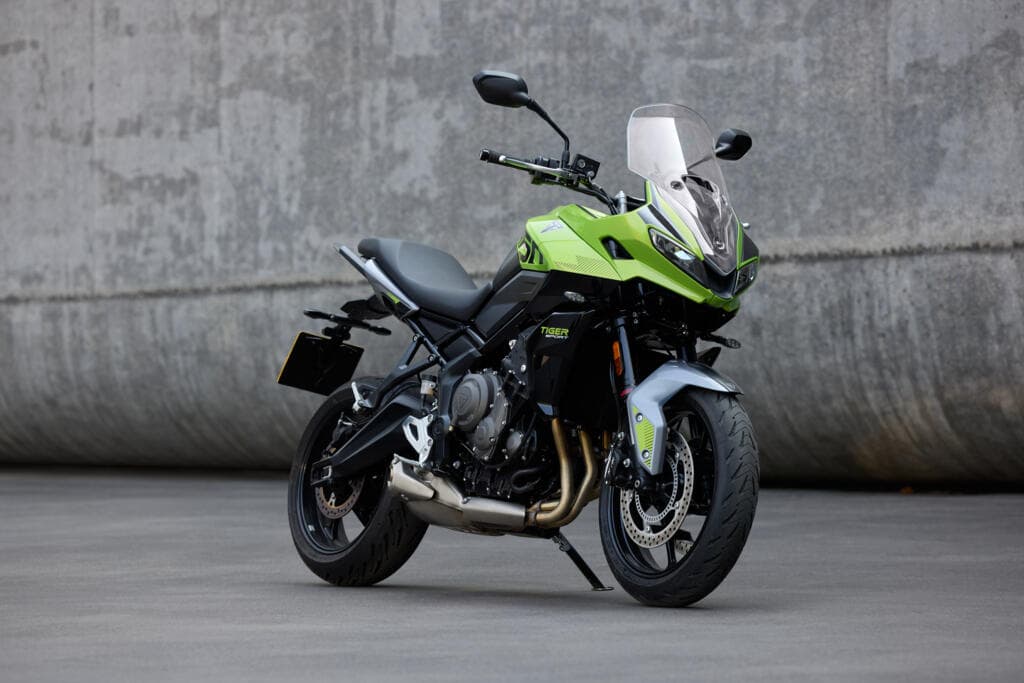 Triumph Triple Days, fino al 10 maggio demo ride delle novità 2026