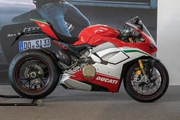 Ducati Panigale V4 S