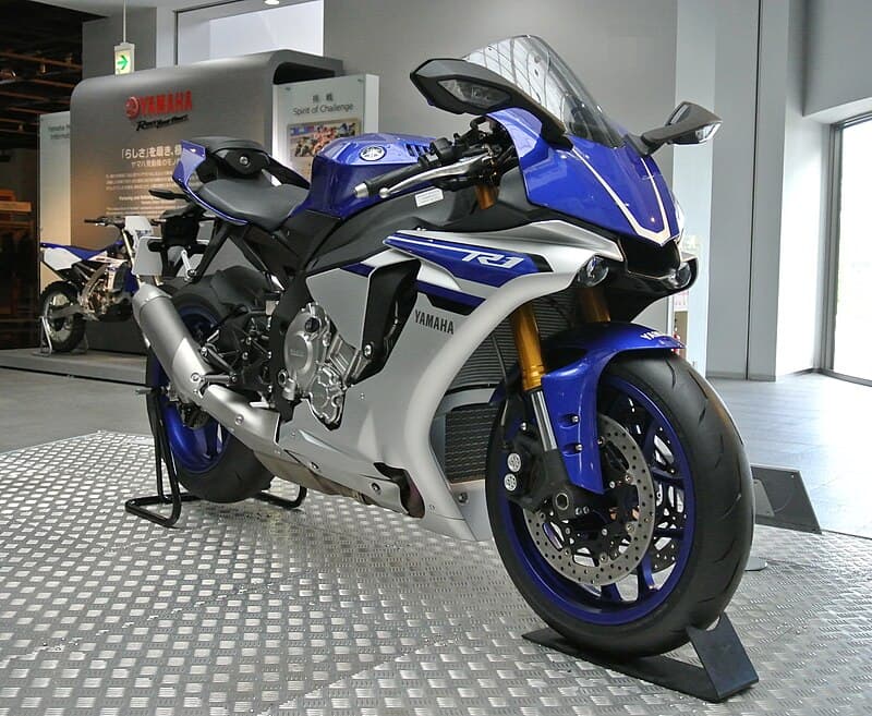 Yamaha YZF-R1M 2023