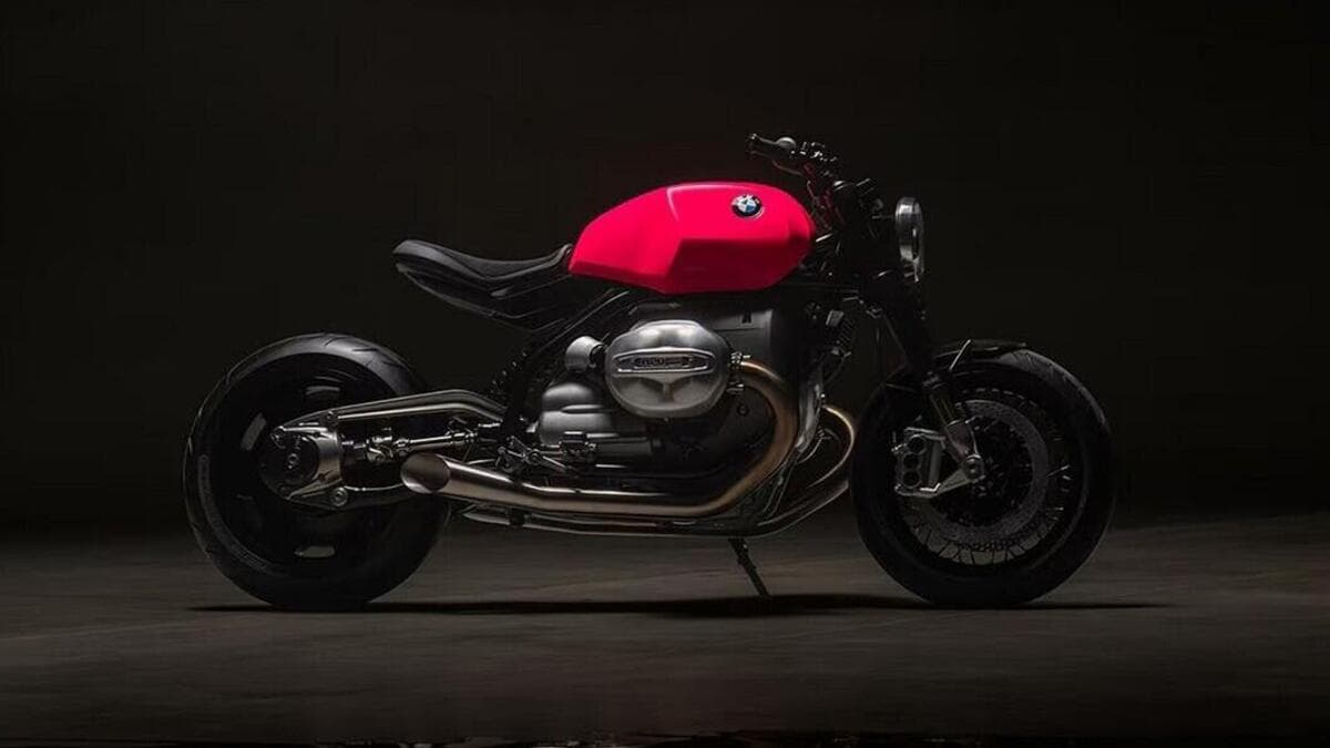 BMW R20, il colossale Big Boxer da due litri si prepara al debutto su strada?