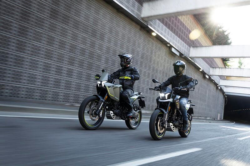 Benelli BKX 300 e 300 S: sei più naked o più adventure?