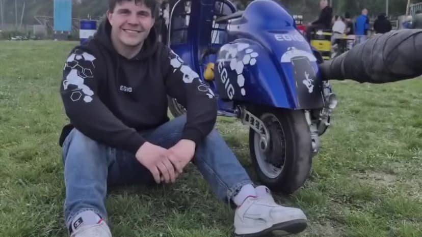 Questa Vespa 2T ha 100 CV: un incredibile progetto che arriva dall'Alto Adige