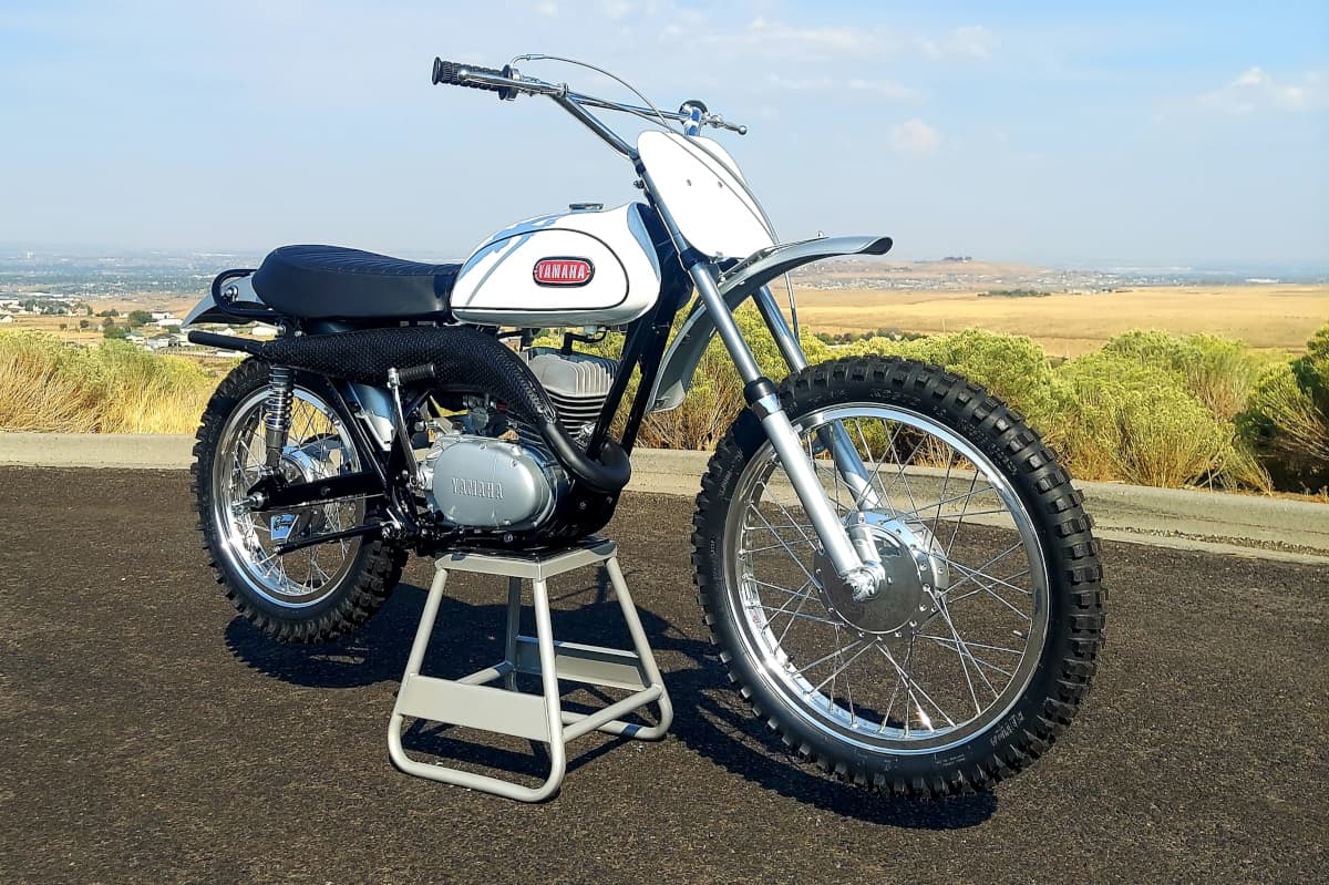 Yamaha DT1 1968: il restauro della leggenda con Kit GYT