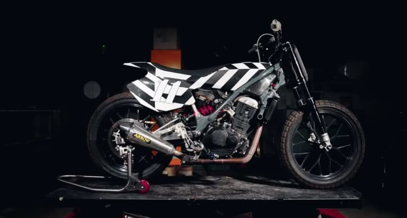 Royal Enfield debutta nel Flat Track con la nuova Sherpa FT Mk2