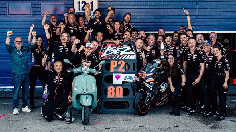 Aprilia protagonista a Jerez, Bezzecchi sorride anche se si interrompe la striscia record