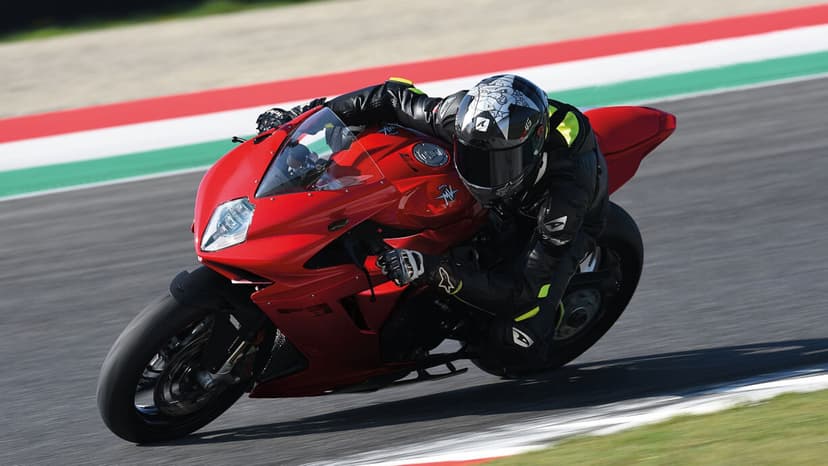MV Agusta F3 R, taglio di prezzo per la supersportiva: ecco quanto costa adesso