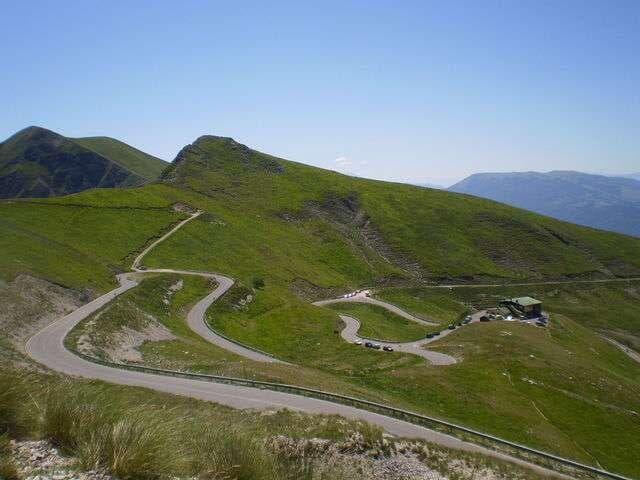 Sella di Leonessa: il passo più alto degli Appennini da fare solo in moto