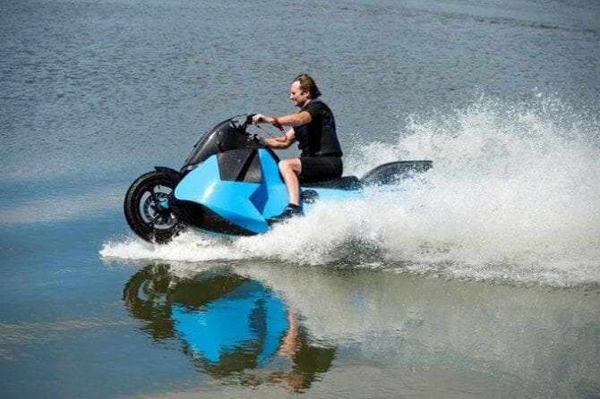 Ve lo ricordate? Biski, il folle scooter anfibio