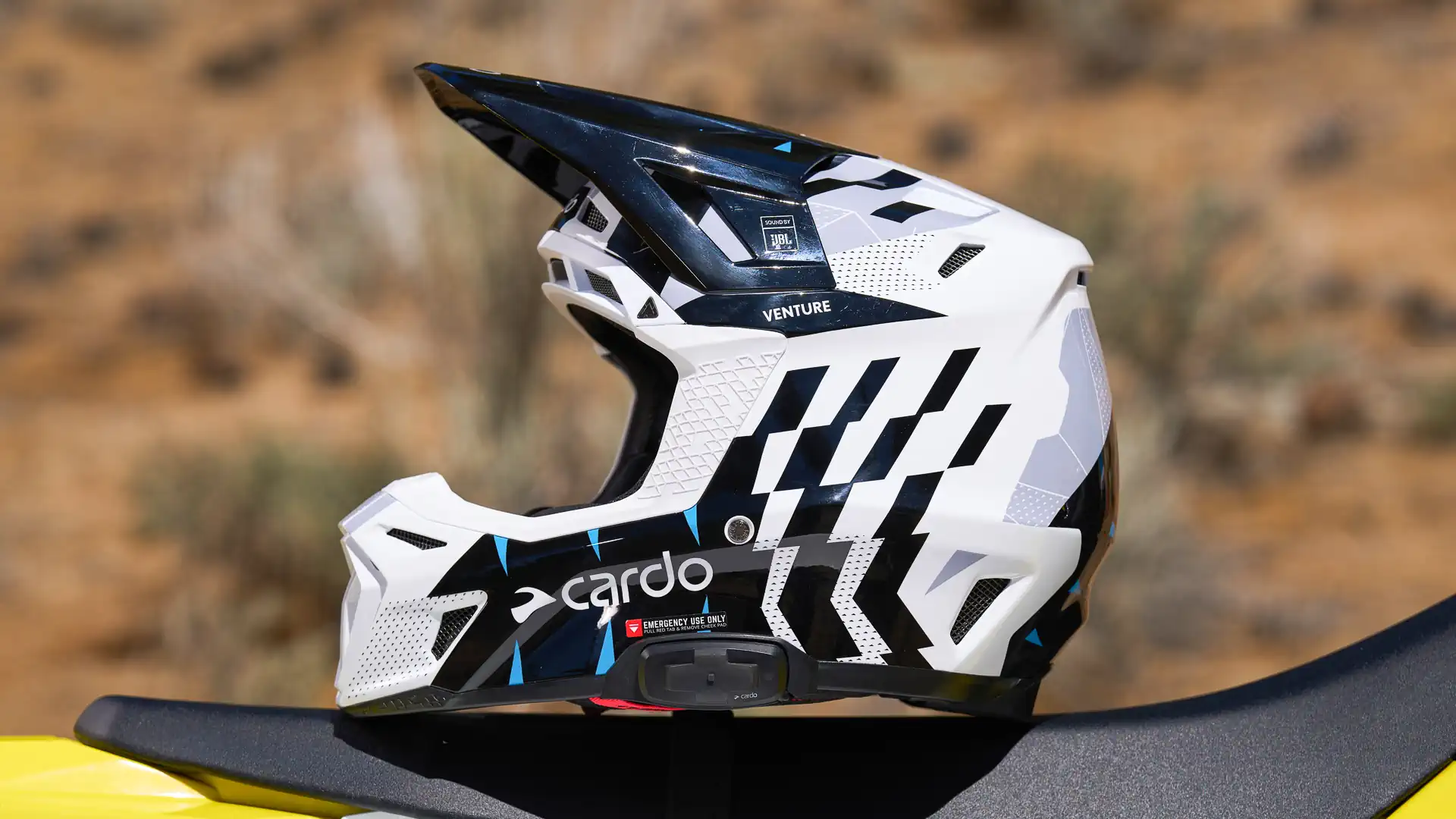 Cardo Venture: New Off-Road Helmet with Built