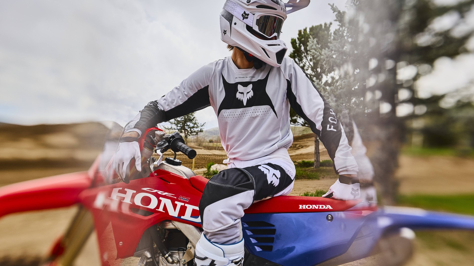 Honda CRF450R 2027, arriva il kit completo Acerbis per personalizzarla