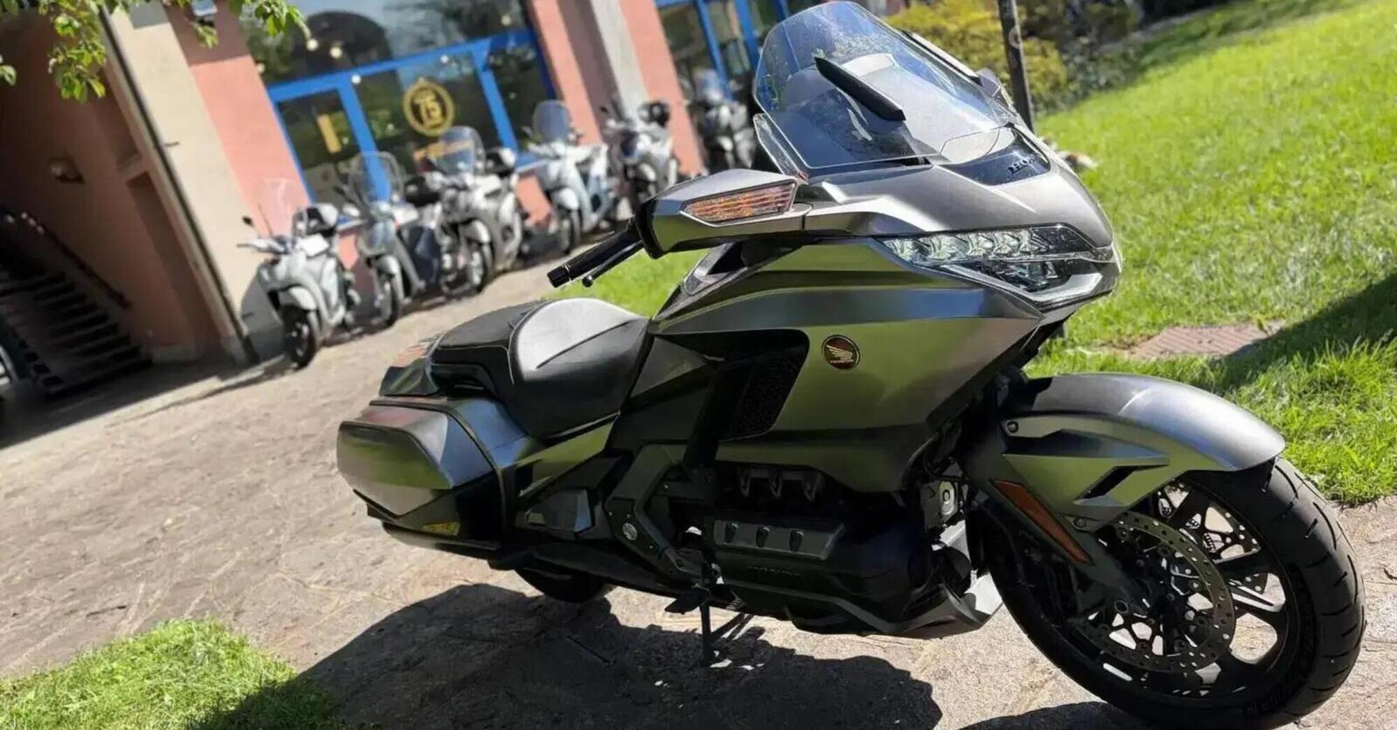 Honda Gold Wing 1800 Bagger è l'usato del giorno che vi farà scordare l'auto