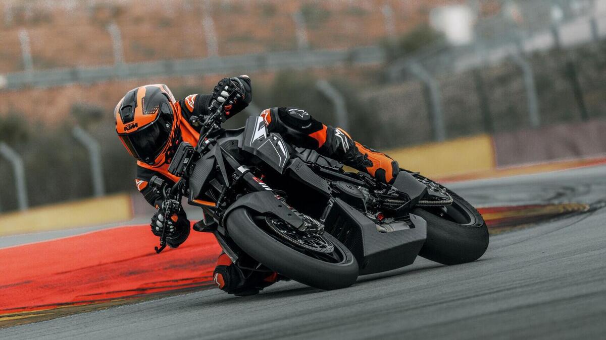 KTM 1390 Super Duke RR Track 2026: l'assalto definitivo alla pista