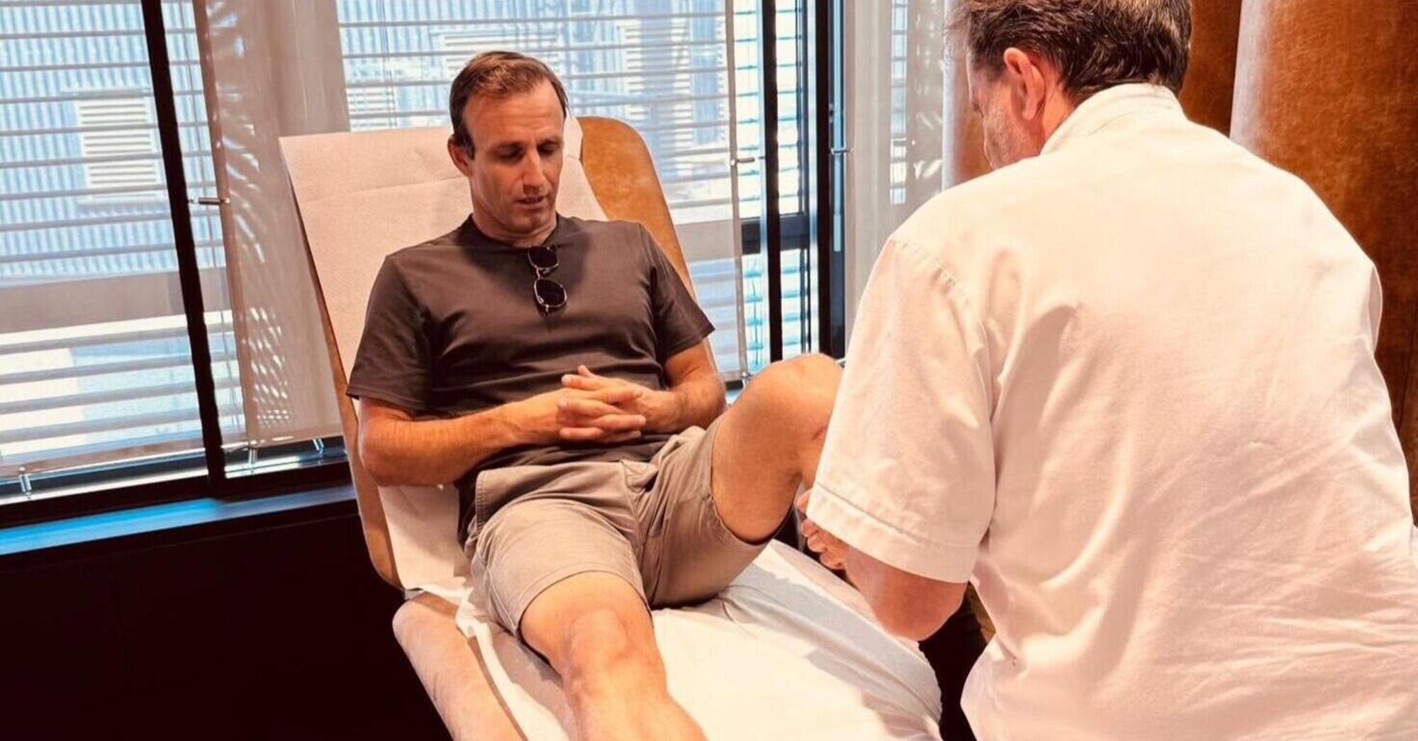 MotoGP 2026. Il racconto di Johann Zarco dopo l'incidente a Barcellona: "Mi hanno detto che la stagione era finita, ho pianto un po'"