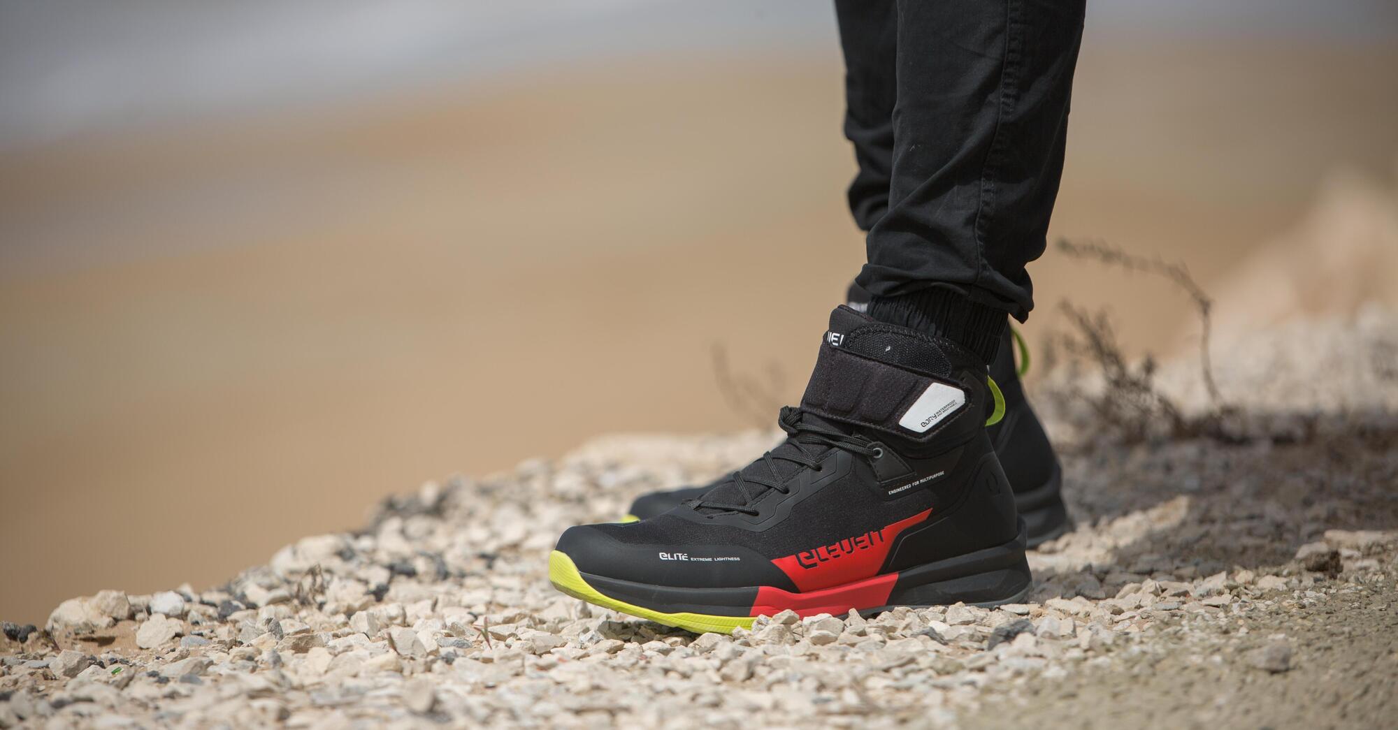 Nuovo look per Eleveit Stratos E