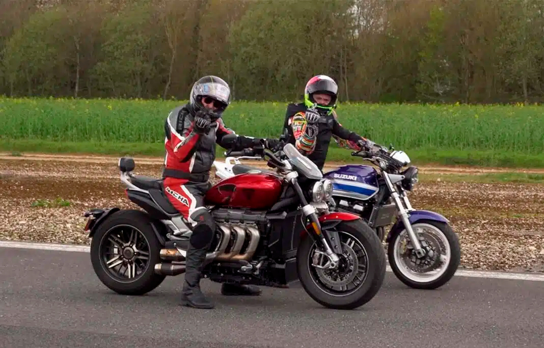 Sfida drag race: Triumph Rocket, Suzuki GSX1400 e Ariel Atom