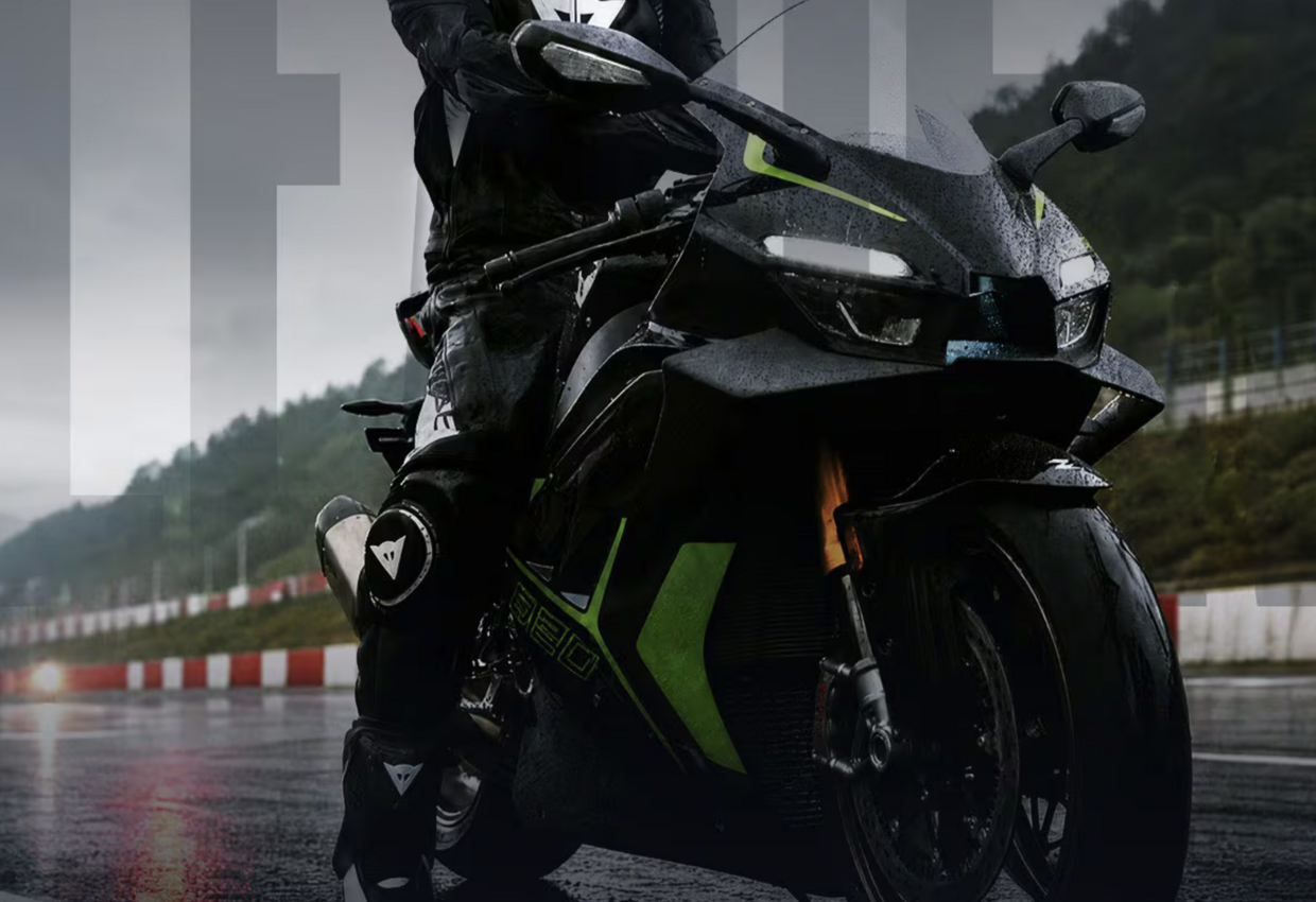 ZXMoto raddoppia: dalla pista alla strada con la 820RR
