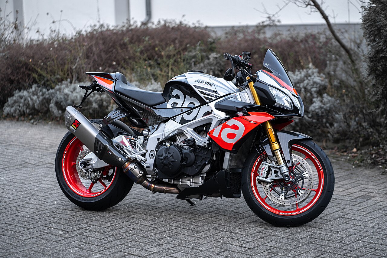 Aprilia Tuono V4