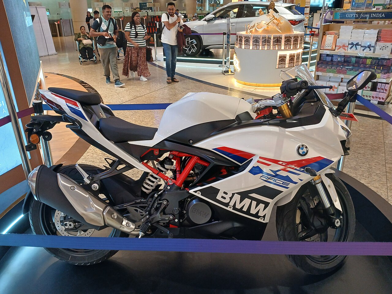 BMW G310R