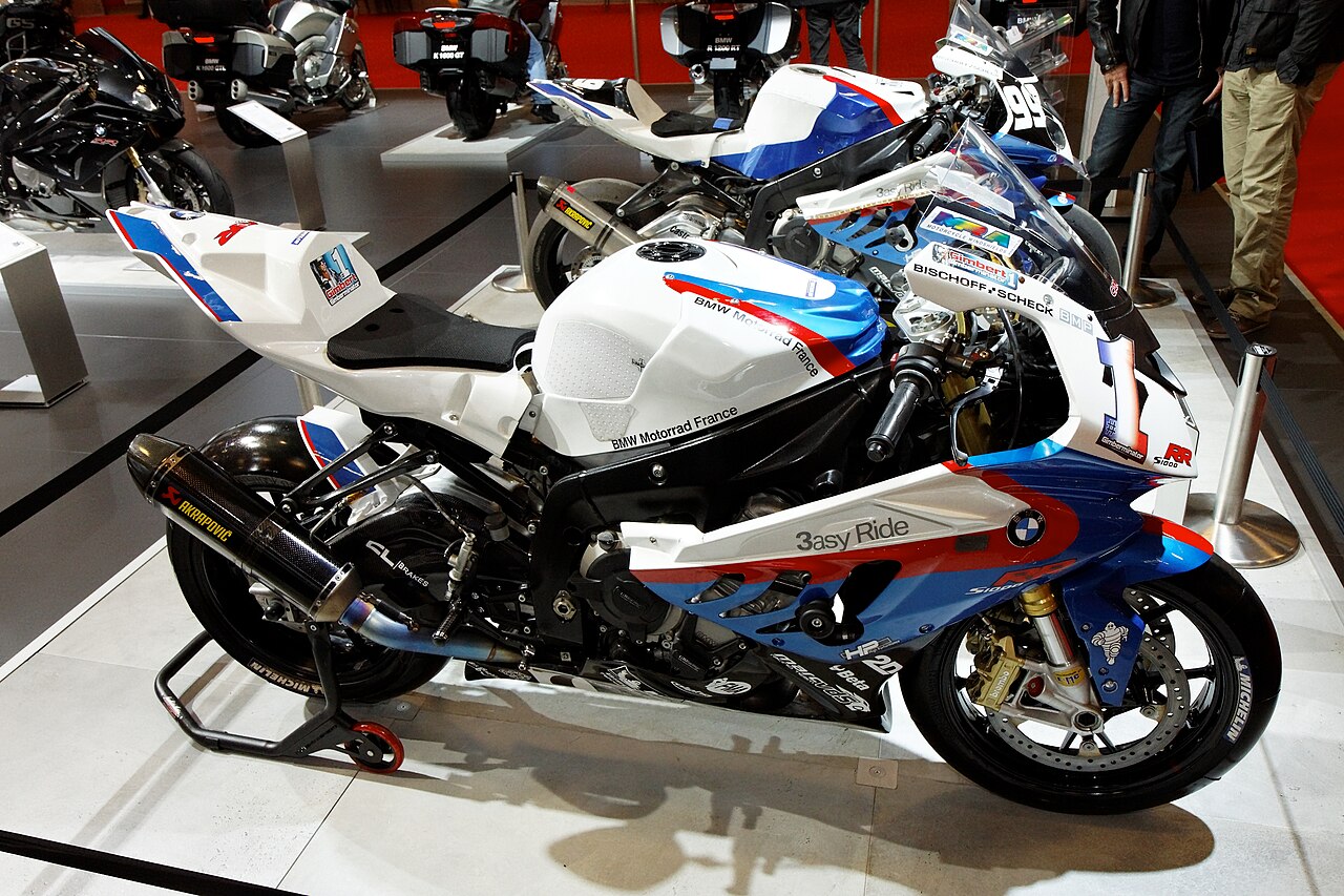 BMW M 1000 RR