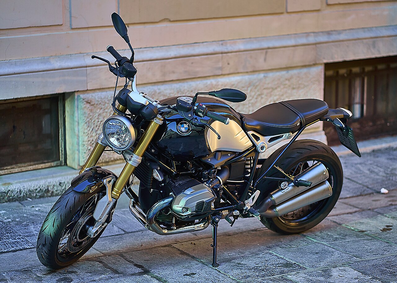 BMW R nineT