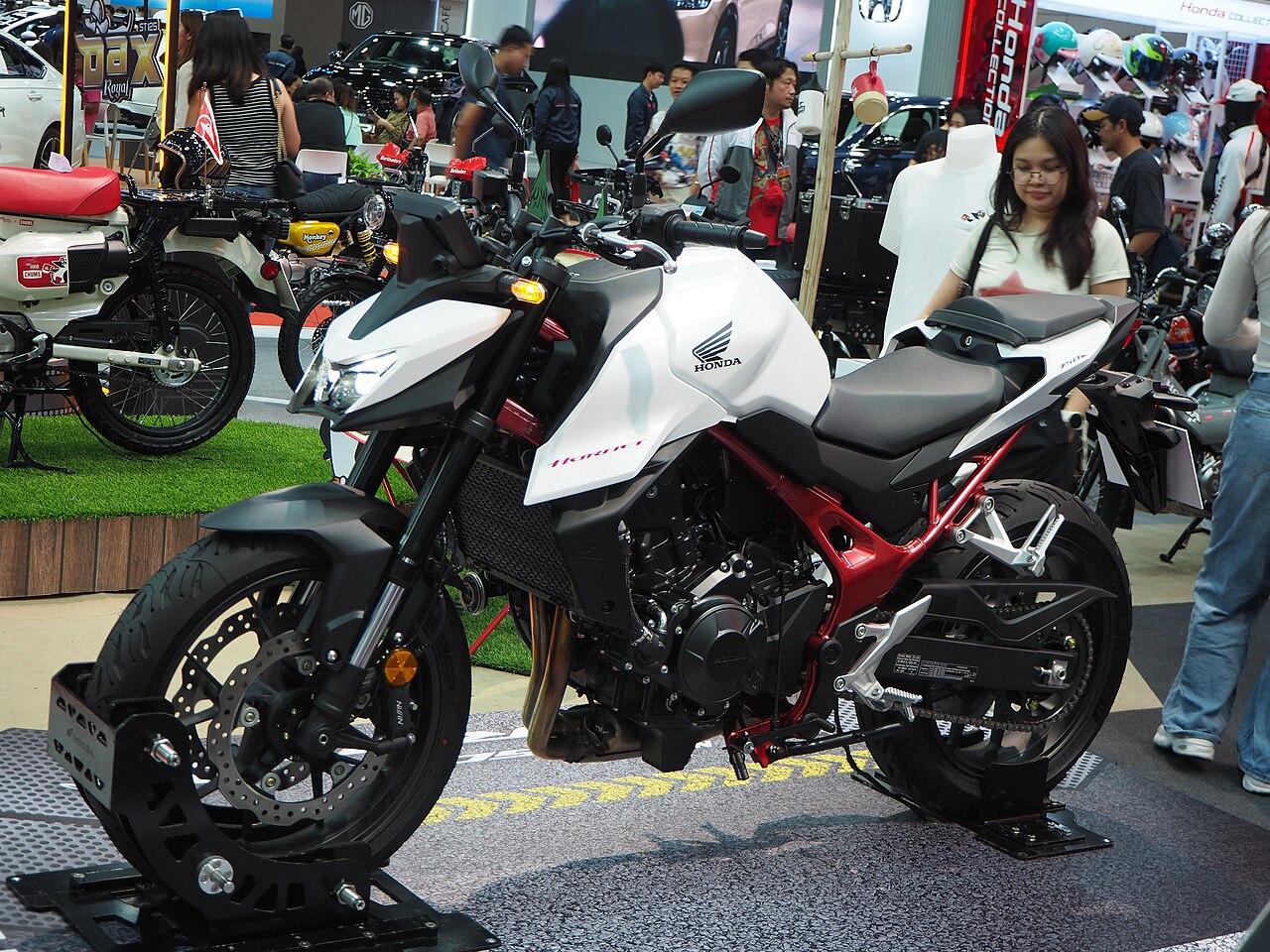 Honda CB750 Hornet