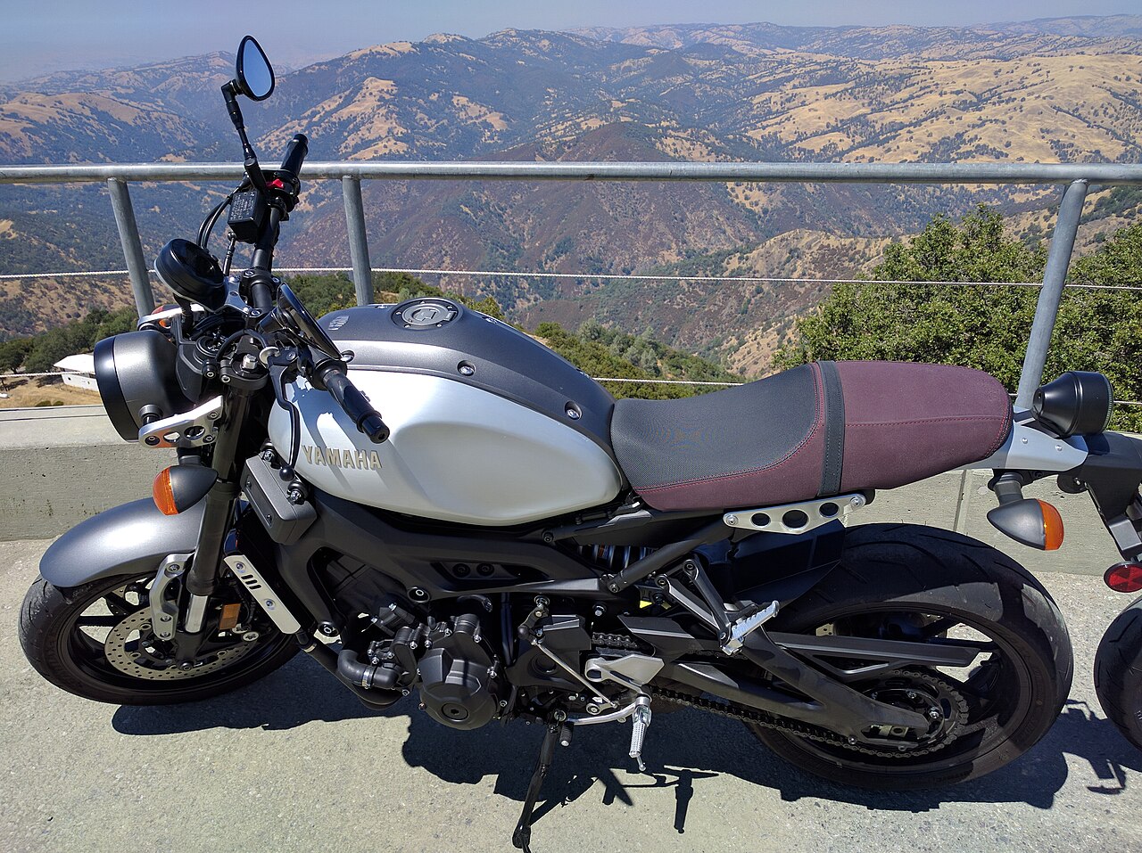 Yamaha XSR900