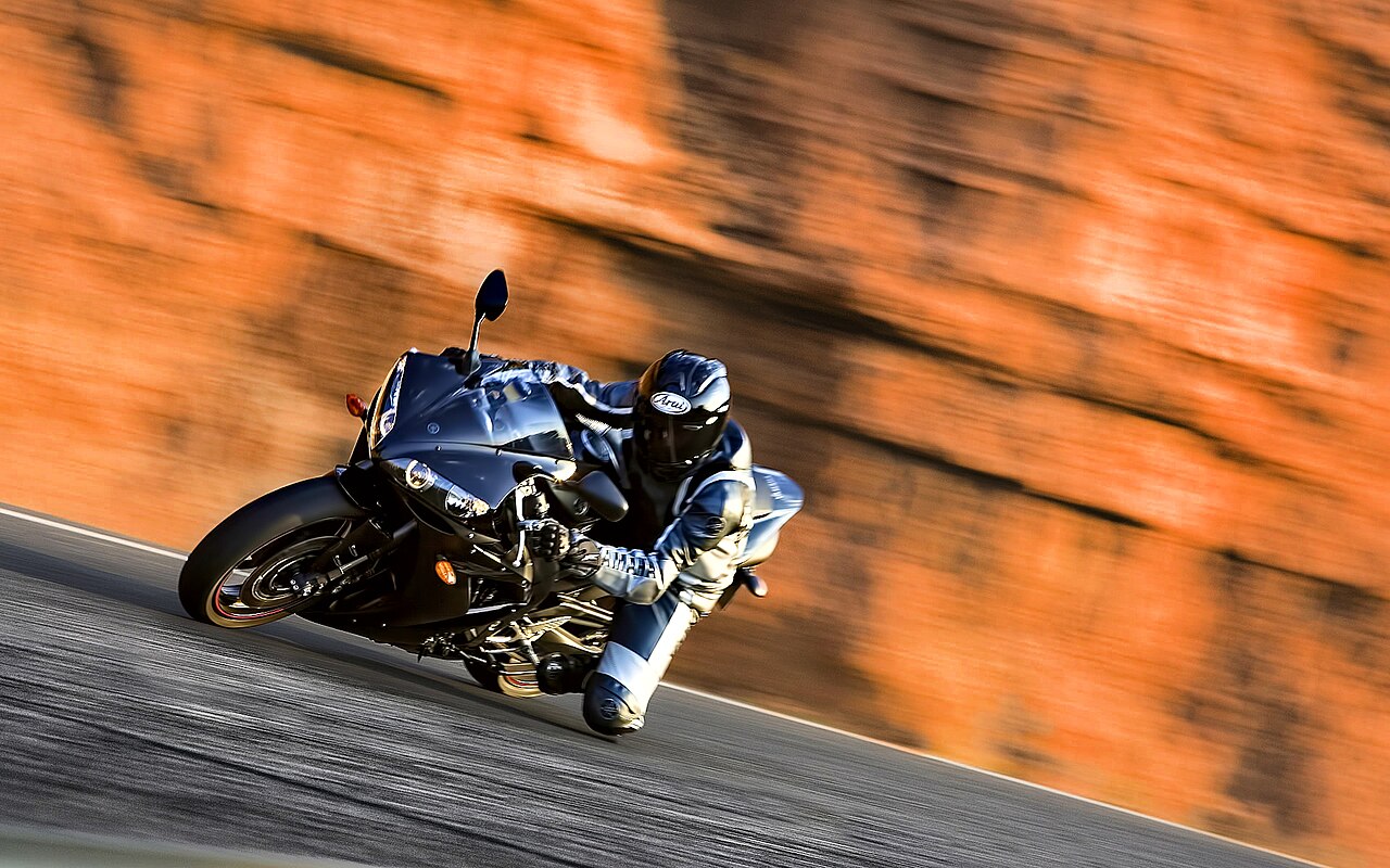 Yamaha YZF-R1